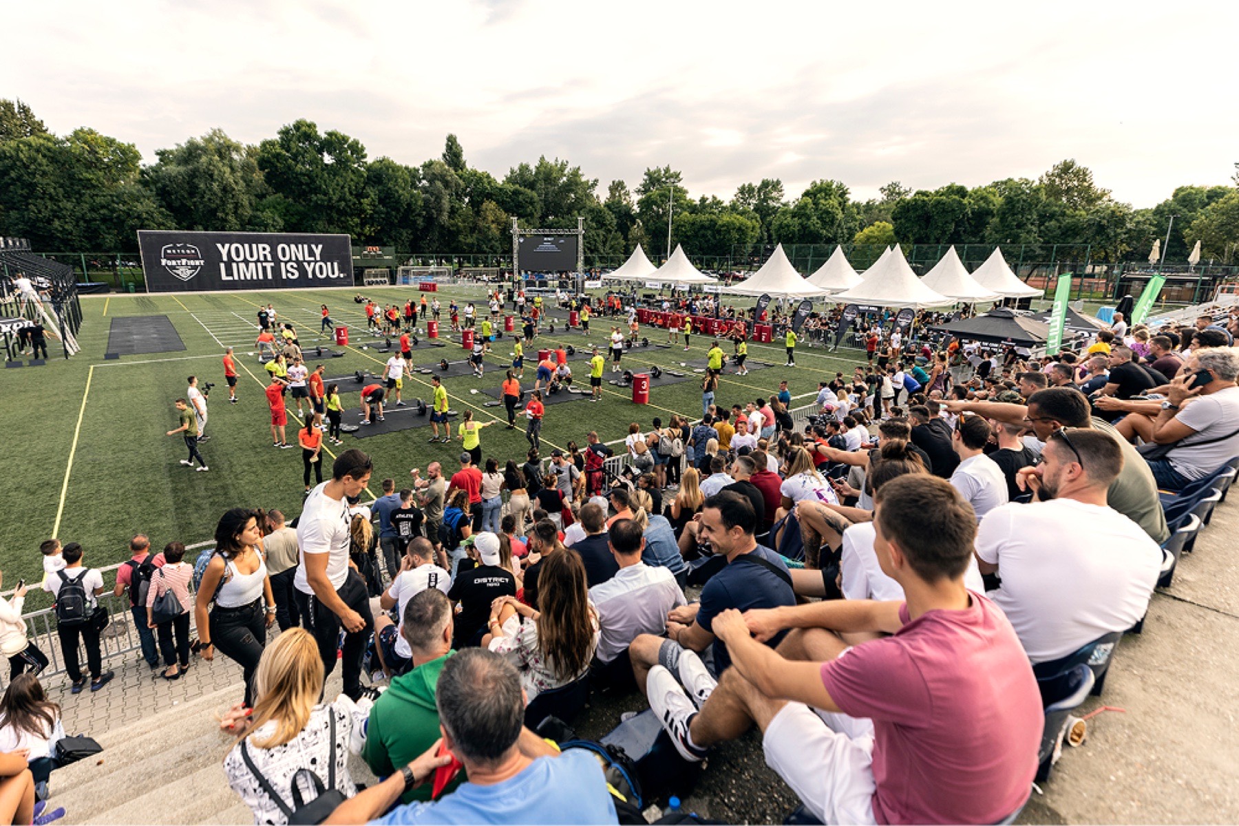 Publika i takmičarski teren na FortFight-u